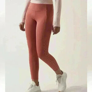 Athleta Ultimate Stash Craft 7/8 Leggings in Muted Red Size XXS NWT